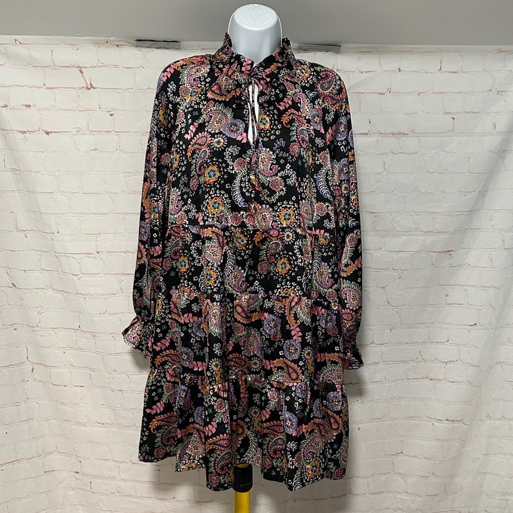 NWT Fate Floral Tiered Dress Sz L